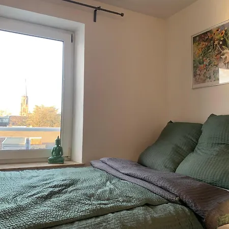 Easy Travel: Central In Apartment *