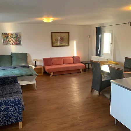 Easy Travel: Central In * Krefeld